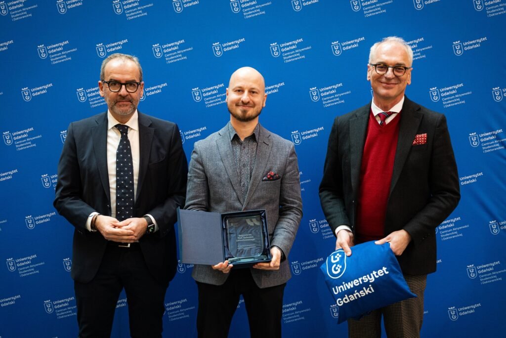 Rektor UG Piotr Stepnowski, Wacław Kulczykowski, Prorektor UG Arnold Kłonczyński